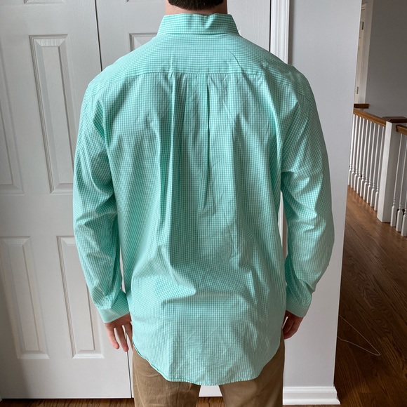 Vineyard Vines Button Down Shirt Checkered - Picture 2 of 3